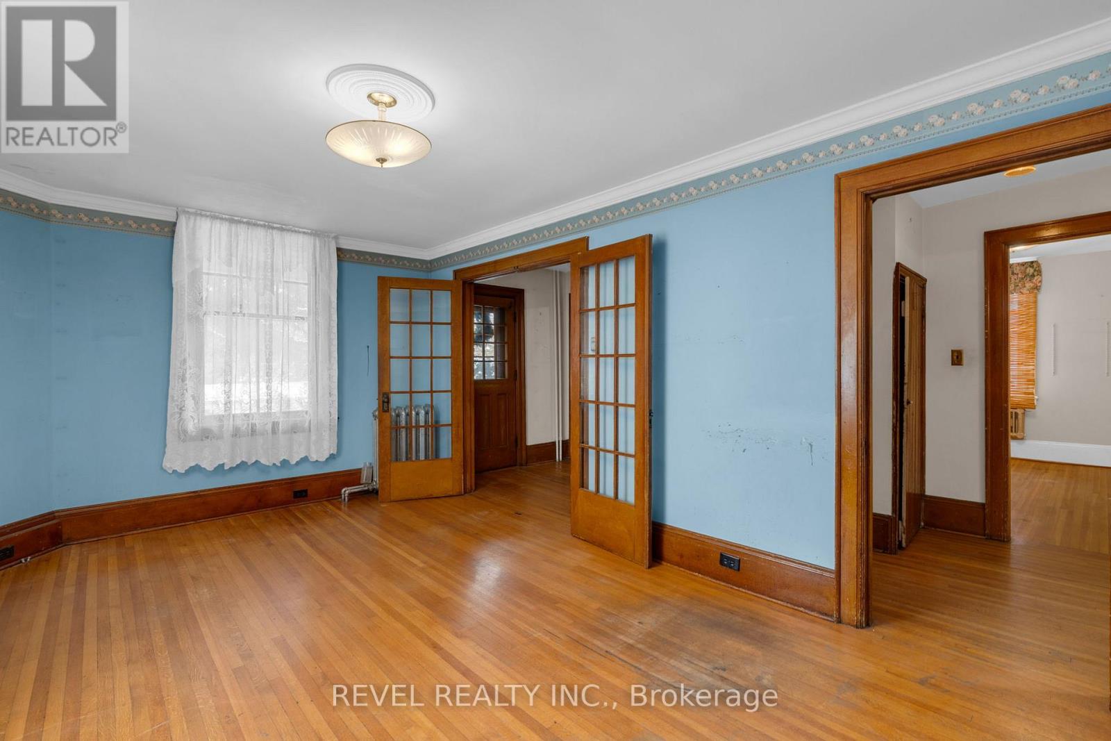 202 Bradford Street, Barrie, Ontario  L4N 3B6 - Photo 10 - S12553876