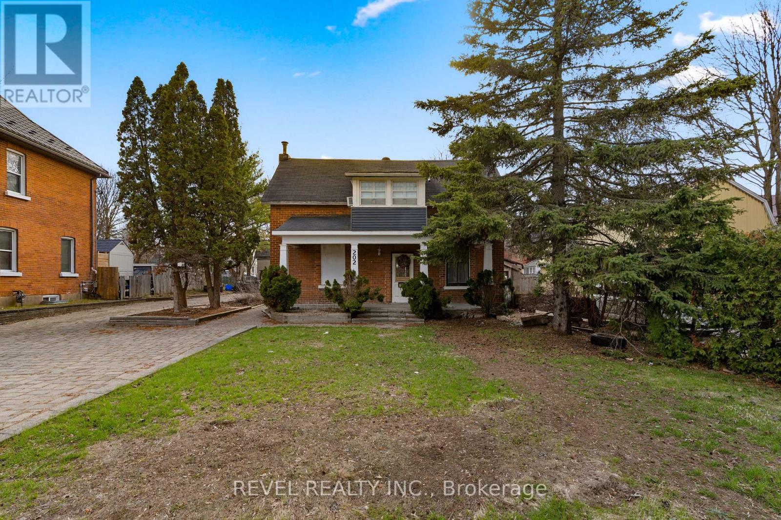 202 Bradford Street, Barrie, Ontario  L4N 3B6 - Photo 29 - S12553876