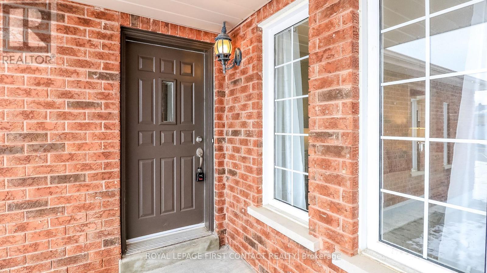 28 Violet Street, Barrie, Ontario  L4N 9N2 - Photo 5 - S12908100