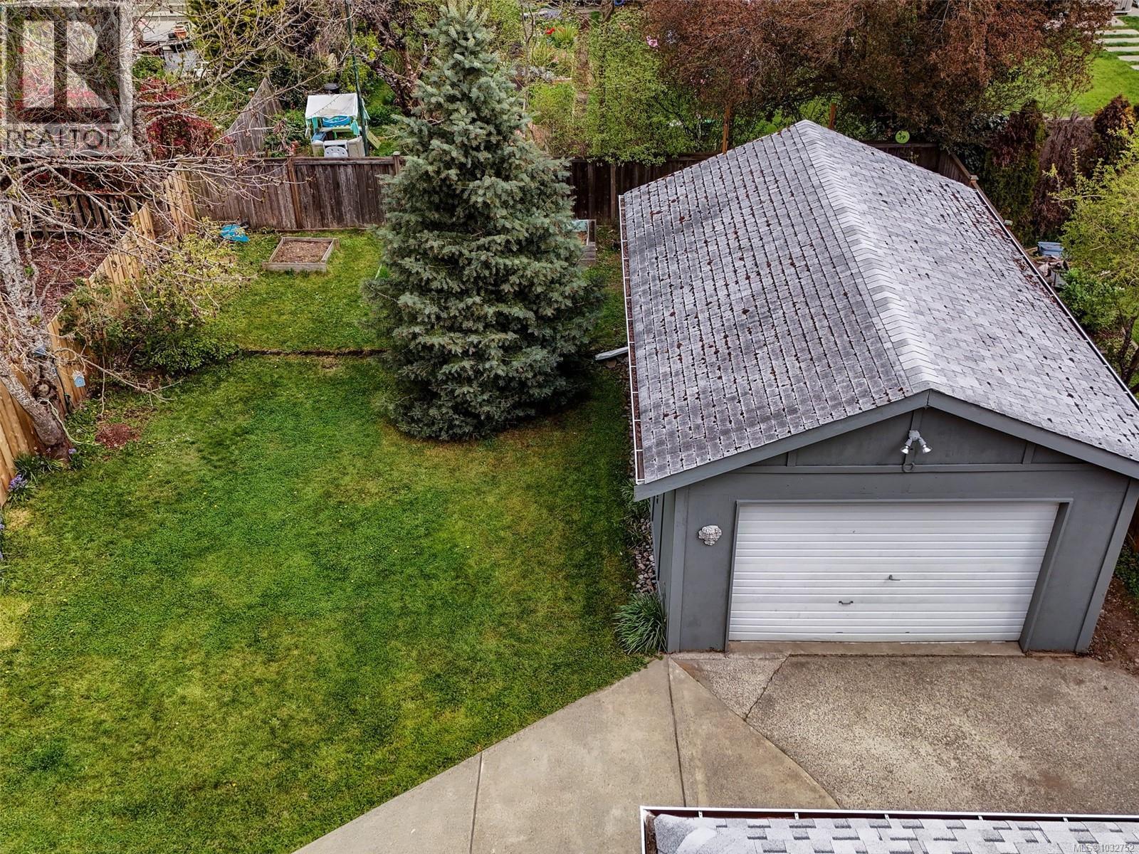 444 Walter Ave, Saanich, British Columbia  V9A 2E5 - Photo 27 - 1032752