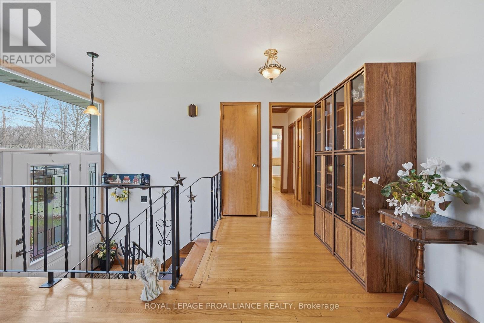 131 Lock Road, Quinte West (Murray Ward), Ontario  K8V 5P6 - Photo 11 - X13048230