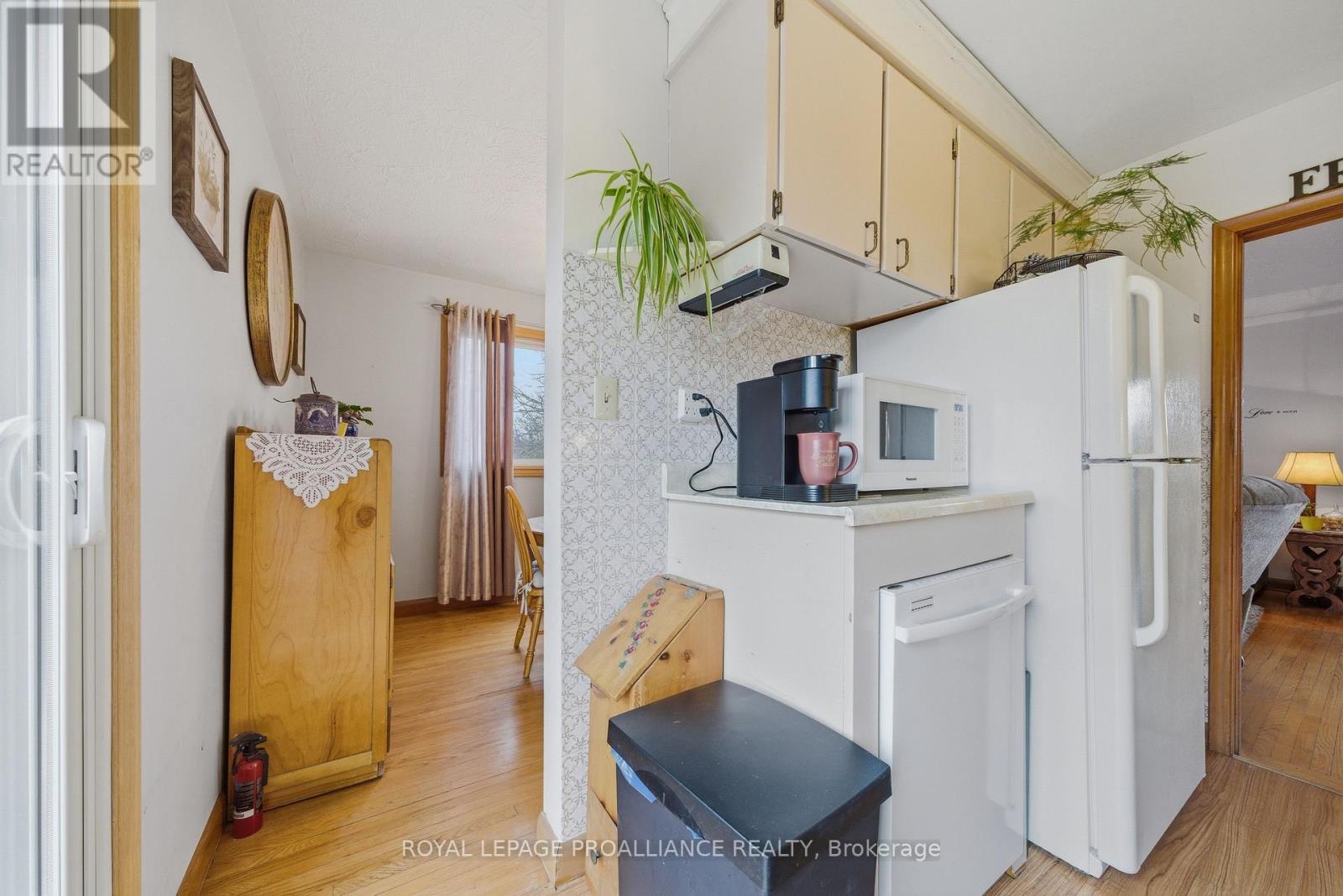 131 Lock Road, Quinte West (Murray Ward), Ontario  K8V 5P6 - Photo 15 - X13048230