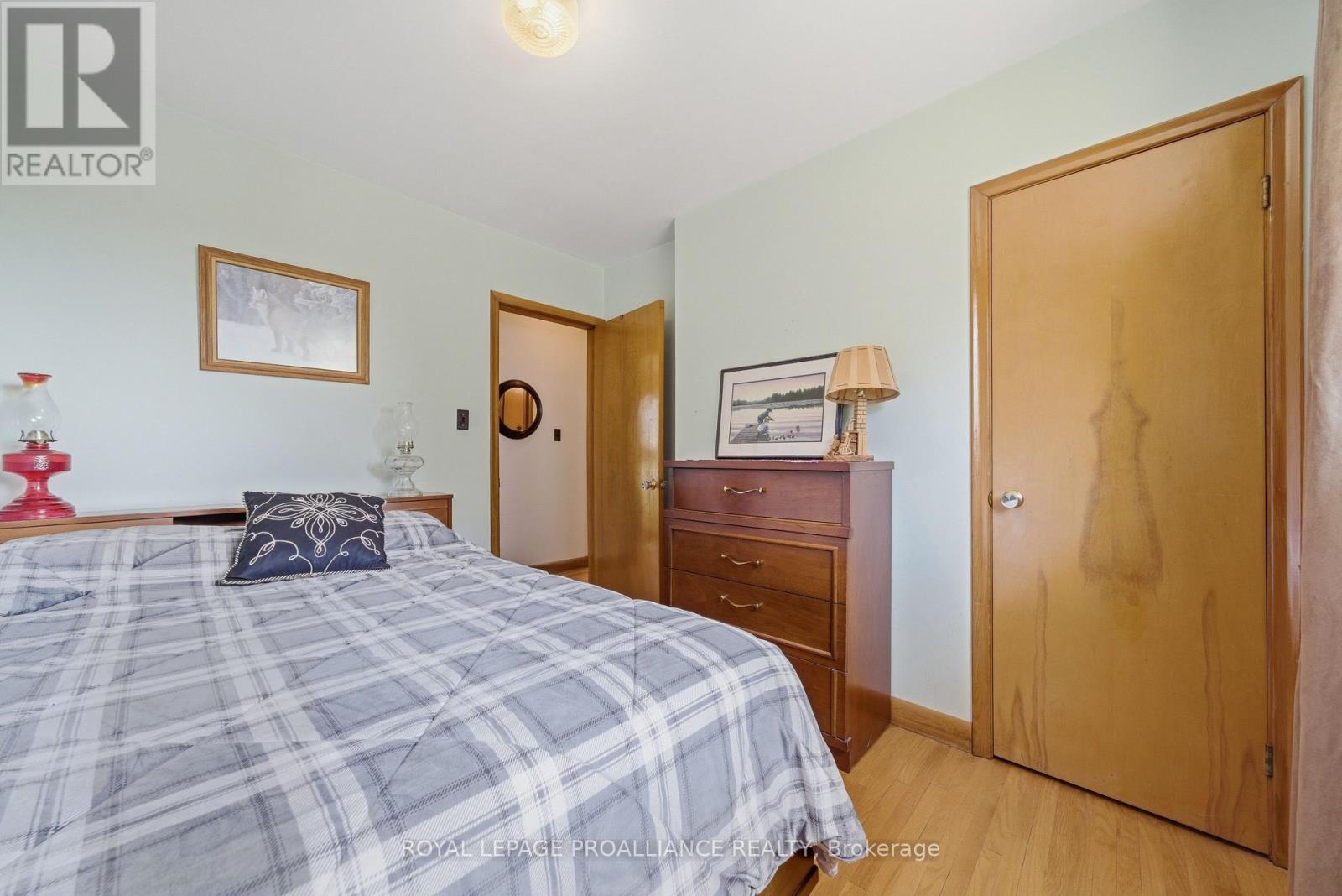 131 Lock Road, Quinte West (Murray Ward), Ontario  K8V 5P6 - Photo 20 - X13048230