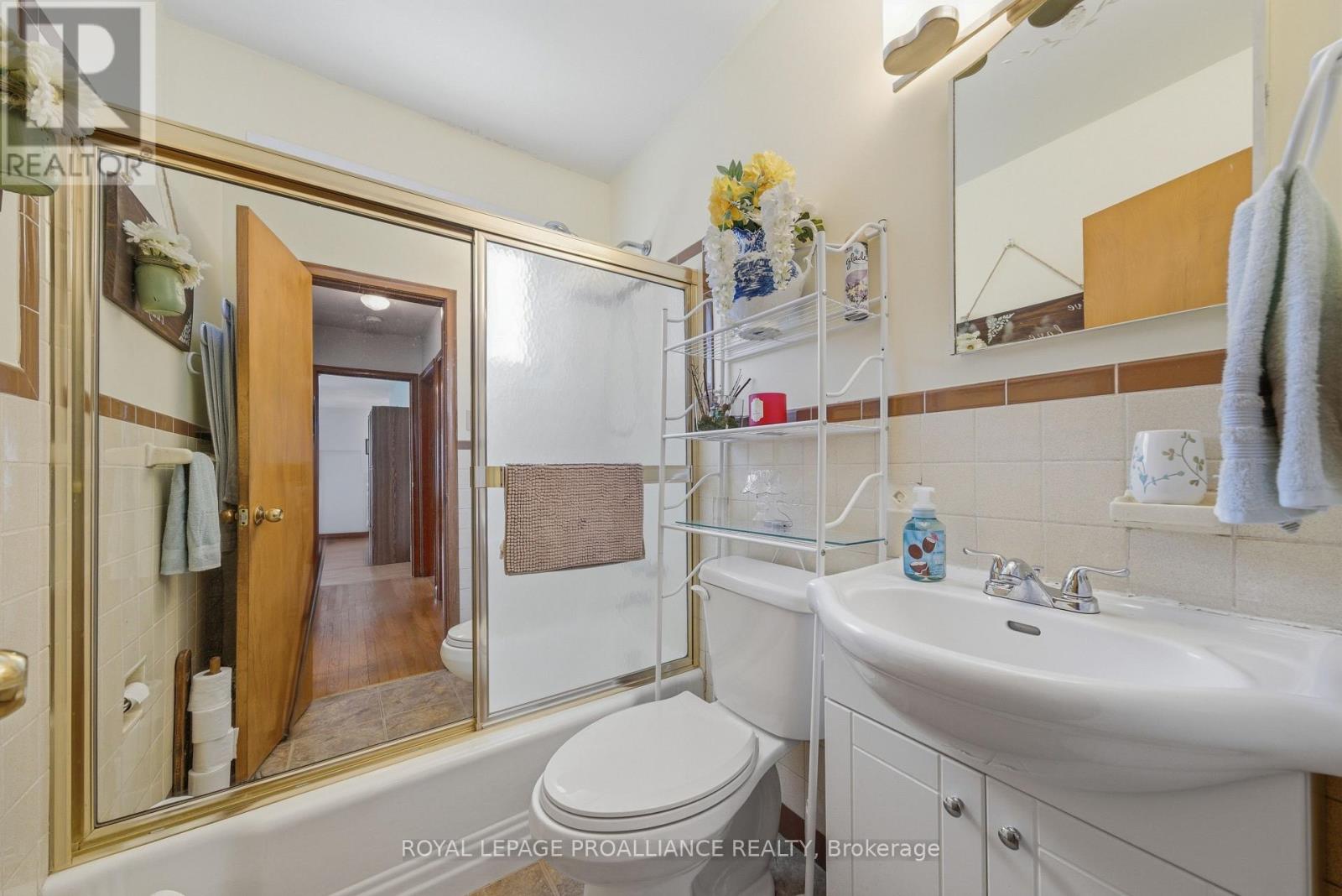 131 Lock Road, Quinte West (Murray Ward), Ontario  K8V 5P6 - Photo 23 - X13048230