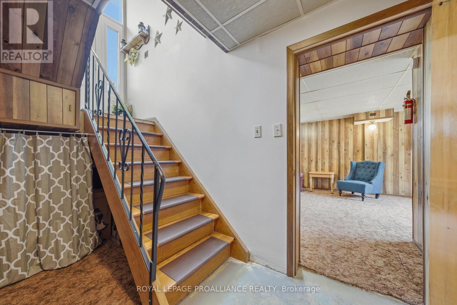 131 Lock Road, Quinte West (Murray Ward), Ontario  K8V 5P6 - Photo 25 - X13048230