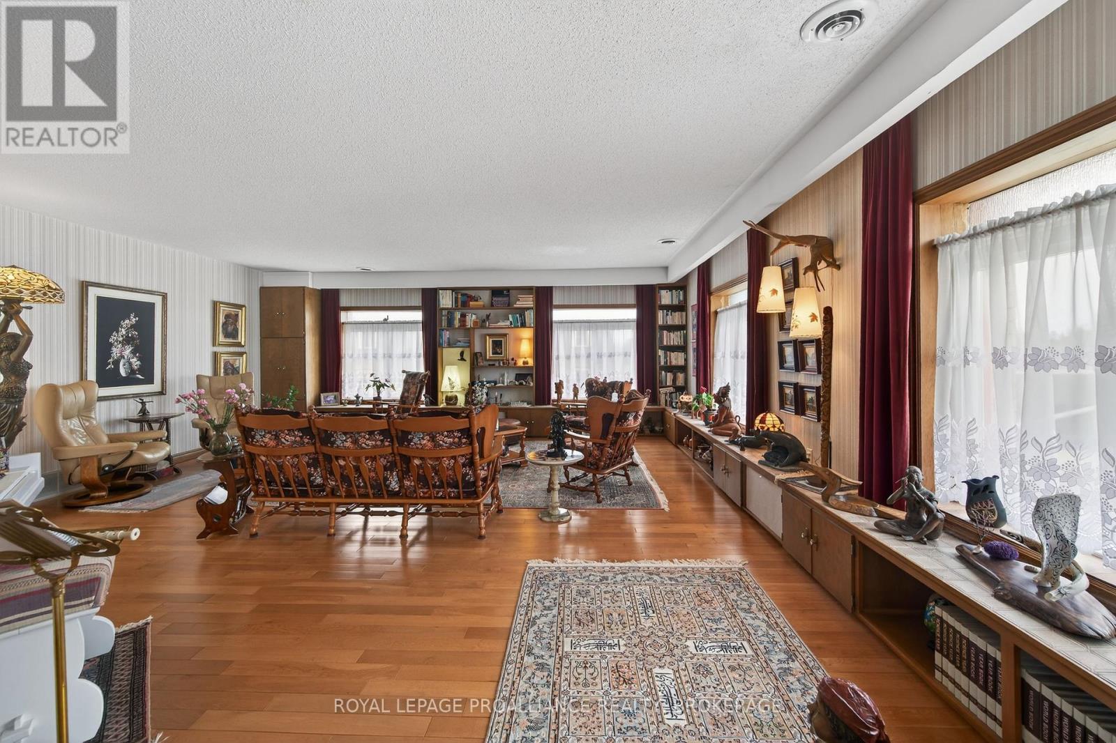 99 King Street E, Gananoque, Ontario  K7G 1E8 - Photo 11 - X13048254