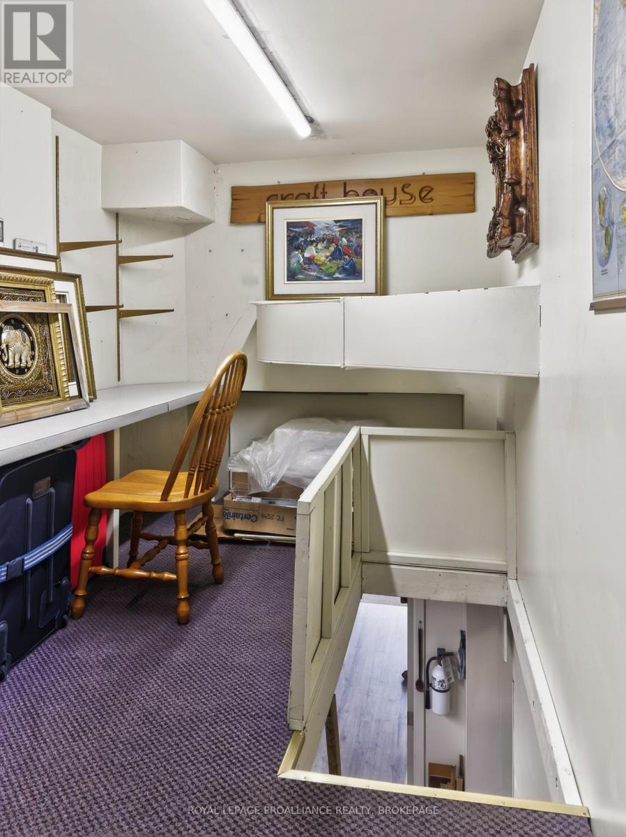 99 King Street E, Gananoque, Ontario  K7G 1E8 - Photo 37 - X13048254