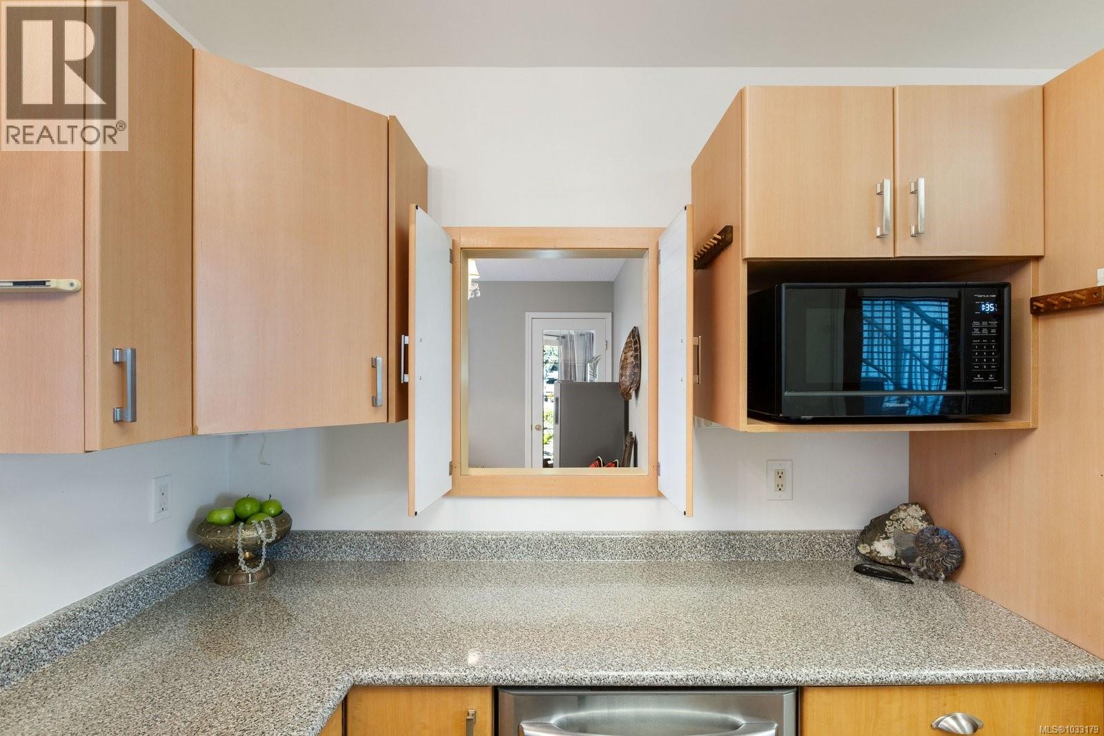 1 9875 Third St, Sidney, British Columbia  V8L 3A8 - Photo 5 - 1033179