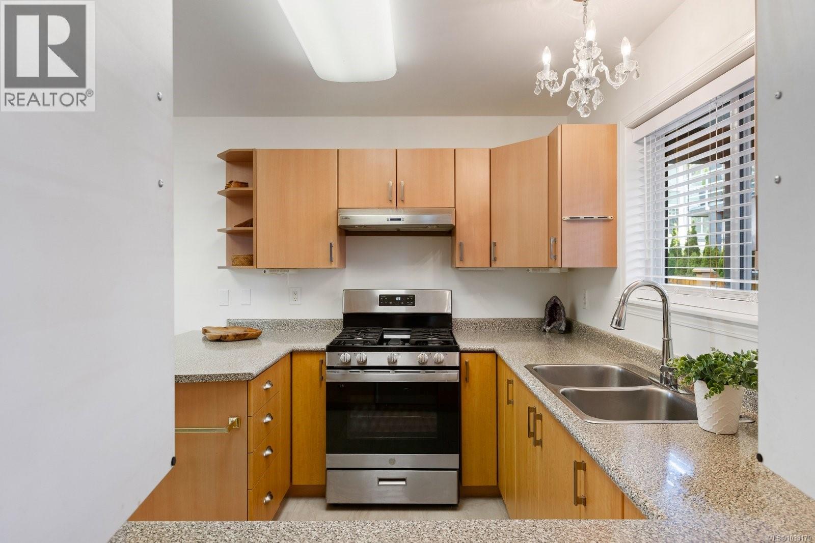 1 9875 Third St, Sidney, British Columbia  V8L 3A8 - Photo 8 - 1033179