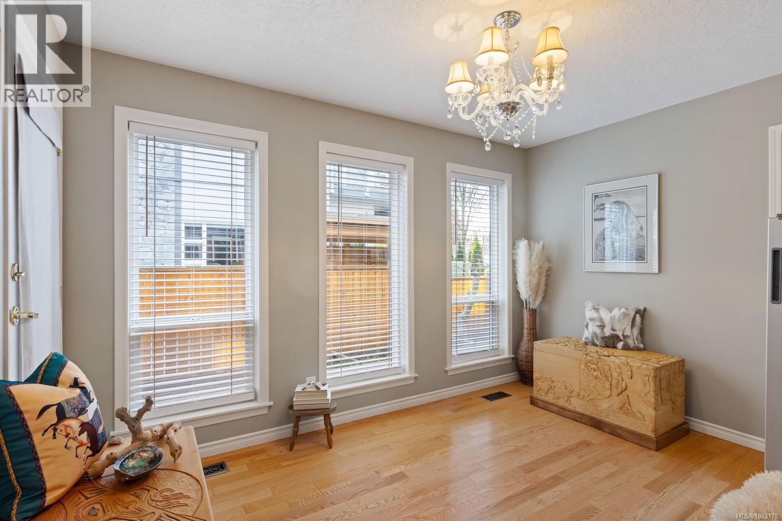 1 9875 Third St, Sidney, British Columbia  V8L 3A8 - Photo 11 - 1033179