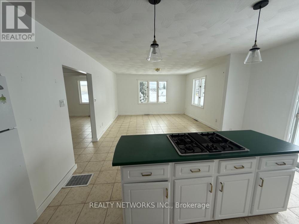 364 Craig Street, Timmins, Ontario  P4N 4A8 - Photo 5 - T13048180