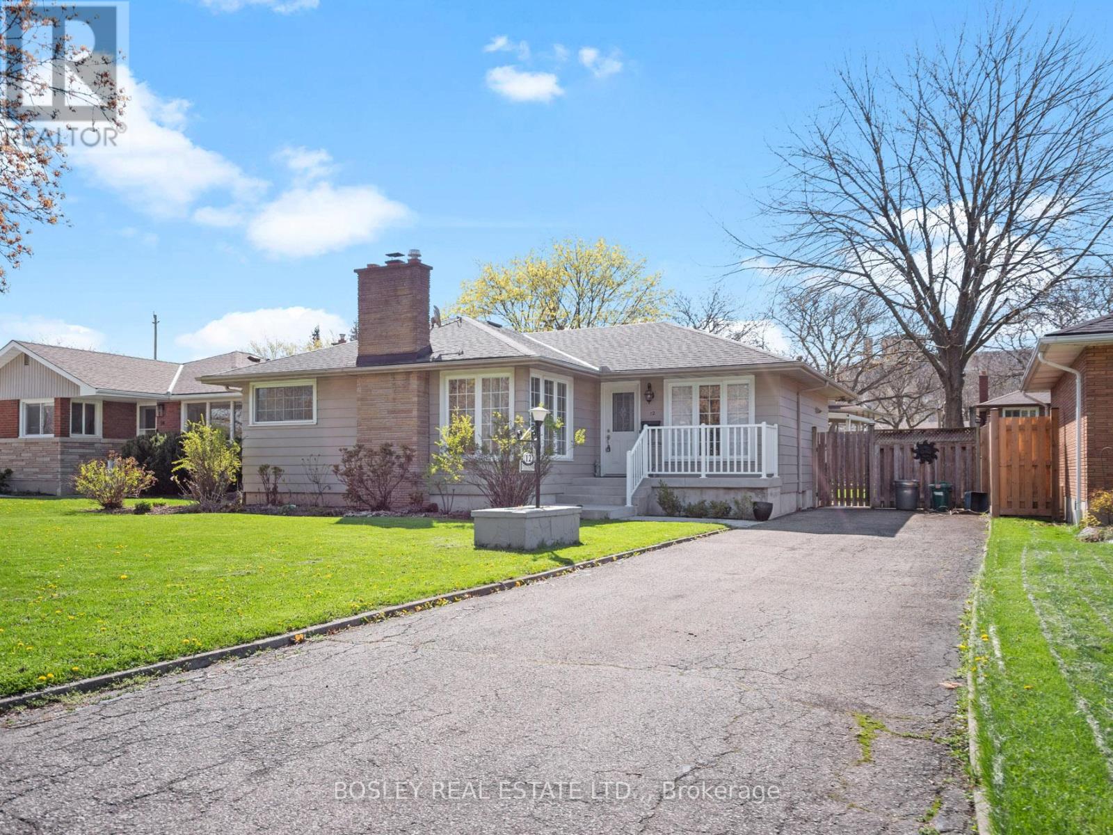 12 Brookdale Avenue, St. Catharines, Ontario  L2T 2T3 - Photo 1 - X13048158