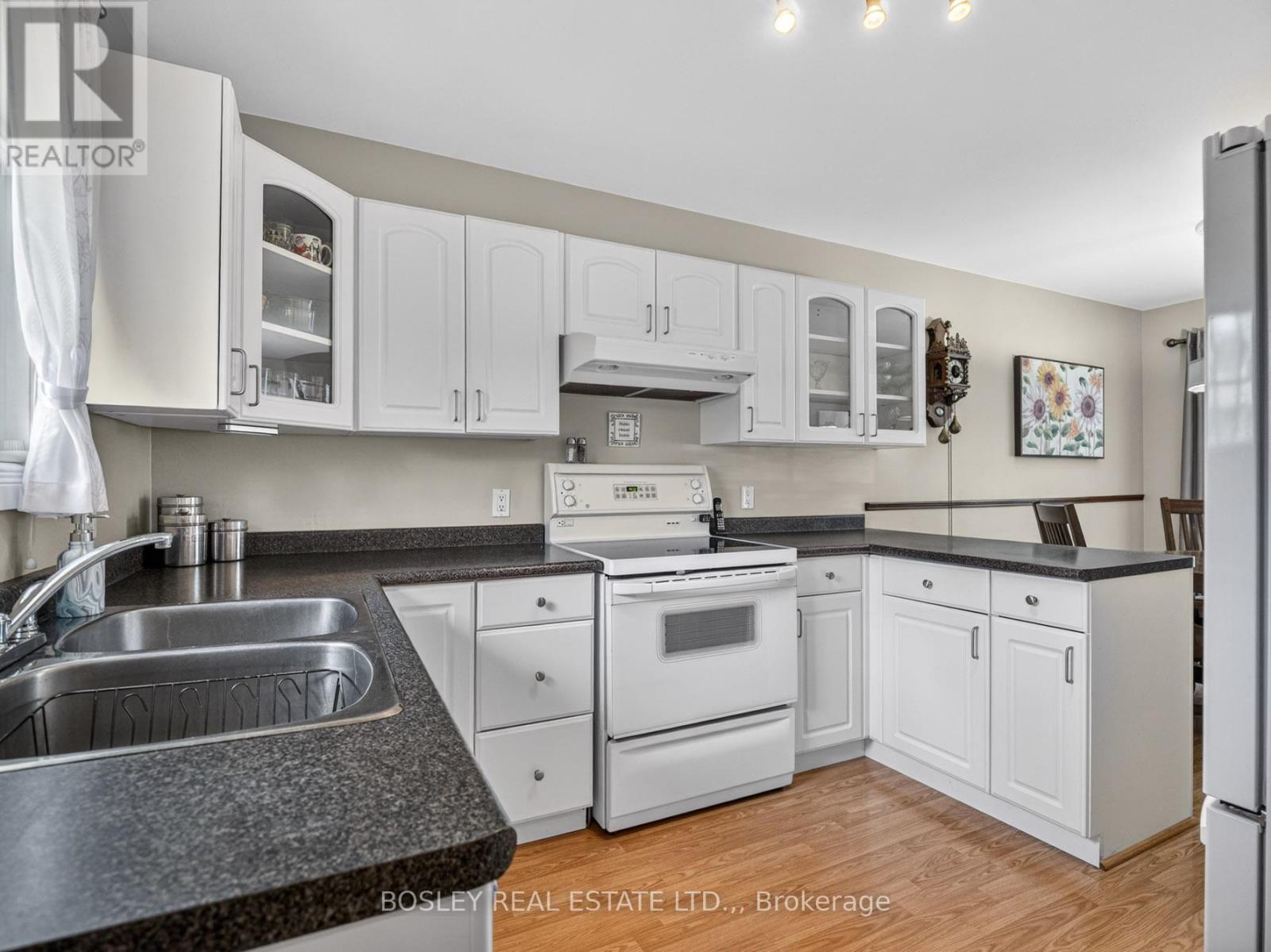 12 Brookdale Avenue, St. Catharines, Ontario  L2T 2T3 - Photo 10 - X13048158