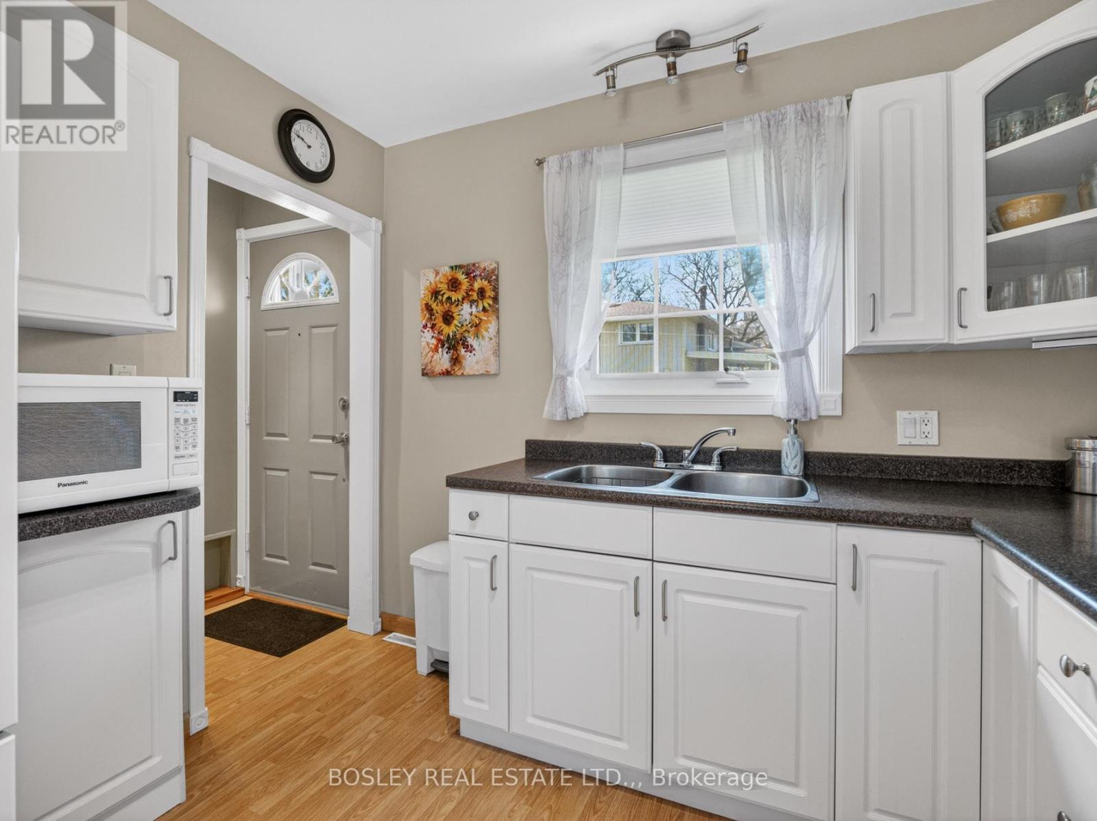 12 Brookdale Avenue, St. Catharines, Ontario  L2T 2T3 - Photo 12 - X13048158