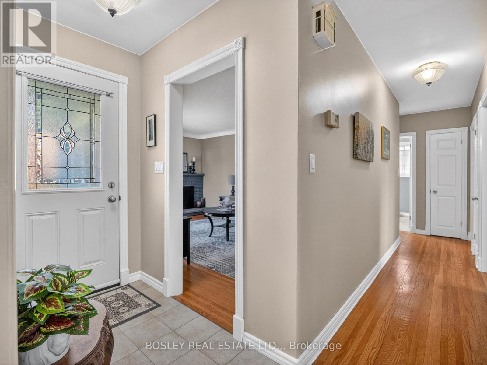 12 Brookdale Avenue, St. Catharines, Ontario  L2T 2T3 - Photo 3 - X13048158