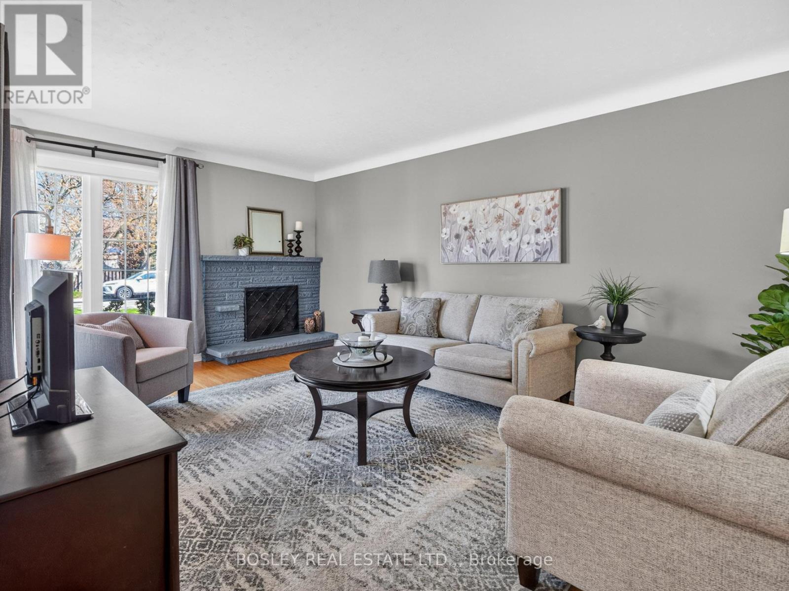 12 Brookdale Avenue, St. Catharines, Ontario  L2T 2T3 - Photo 4 - X13048158