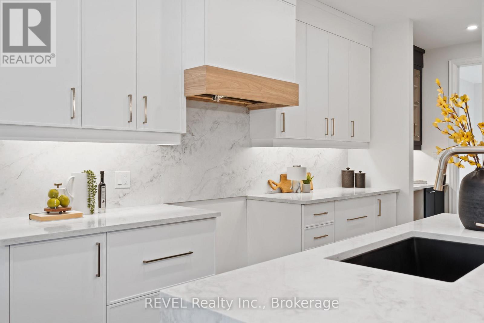 19 Accursi Crescent, Pelham, Ontario  L0S 1E2 - Photo 14 - X13048200