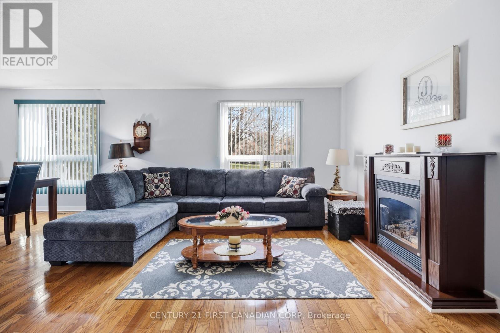 106 Angelo Drive, West Elgin, Ontario  N0L 2P0 - Photo 14 - X12904562