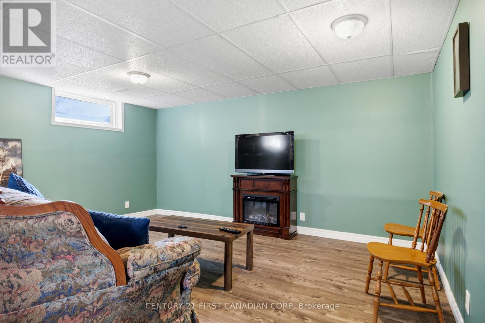 106 Angelo Drive, West Elgin, Ontario  N0L 2P0 - Photo 30 - X12904562