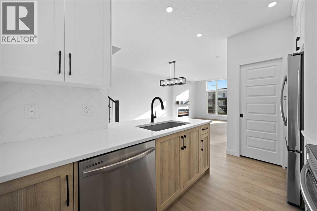 2226 Bayview Drive SW, Airdrie, Alberta  T4B 5N4 - Photo 13 - A2289337