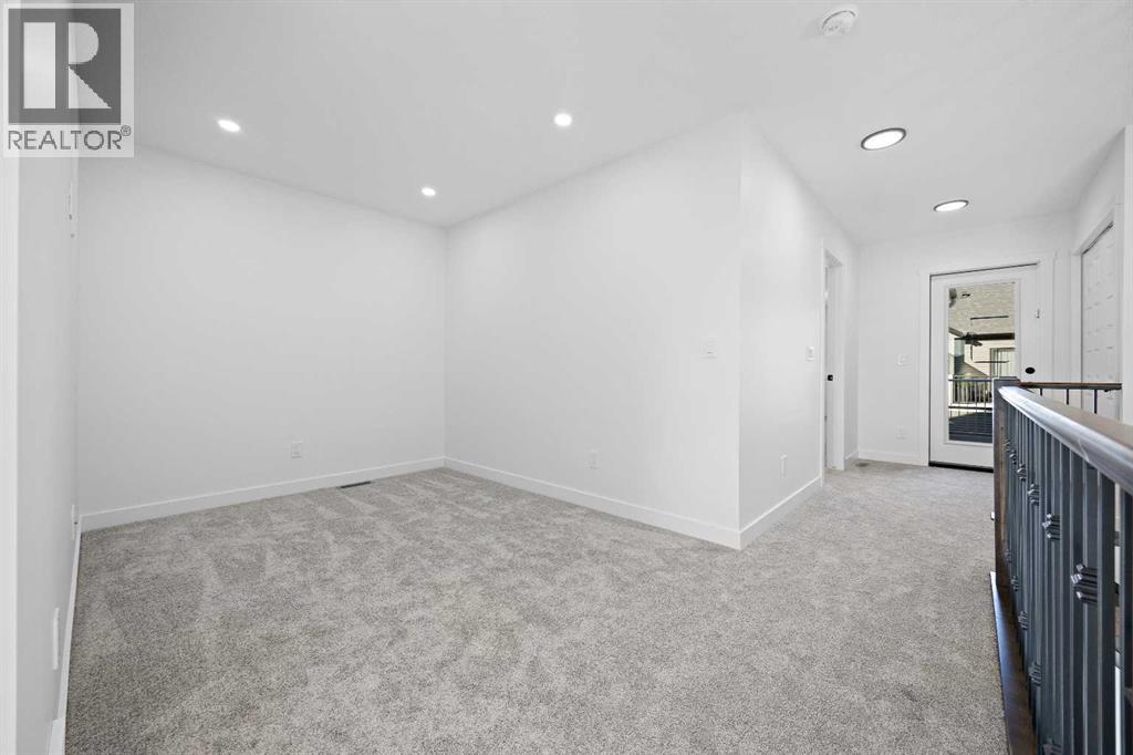 2226 Bayview Drive SW, Airdrie, Alberta  T4B 5N4 - Photo 21 - A2289337