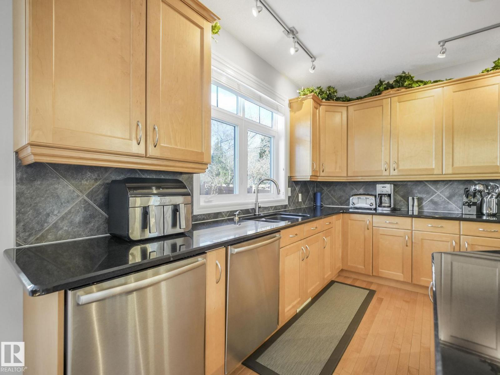 707 Hollingsworth Gr Nw, Edmonton, Alberta  T6R 3G6 - Photo 13 - E4483803