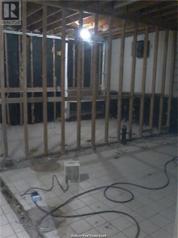 16 Jessie, Lively, Ontario  P3Y 1A2 - Photo 4 - 2127242