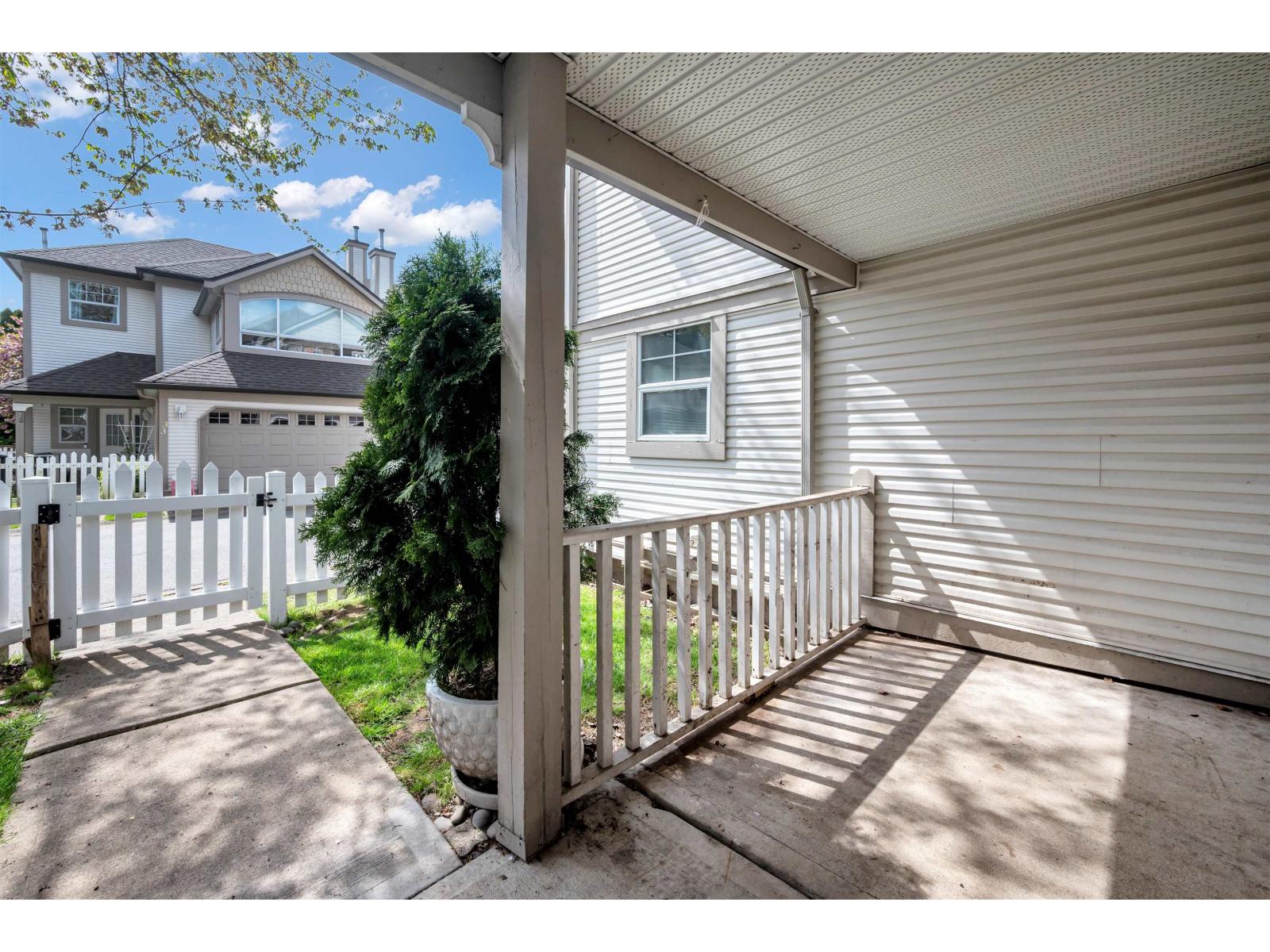 36 16318 82 Avenue, Surrey, British Columbia  V4N 0N9 - Photo 2 - R3115183