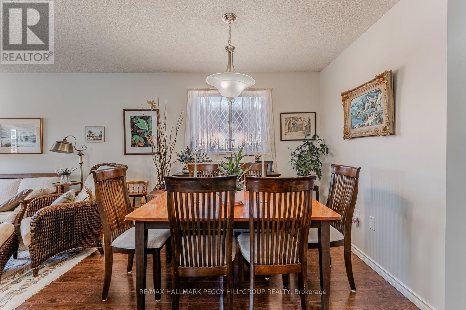 132 Benson Drive, Barrie, Ontario  L4N 7Y3 - Photo 5 - S13032282