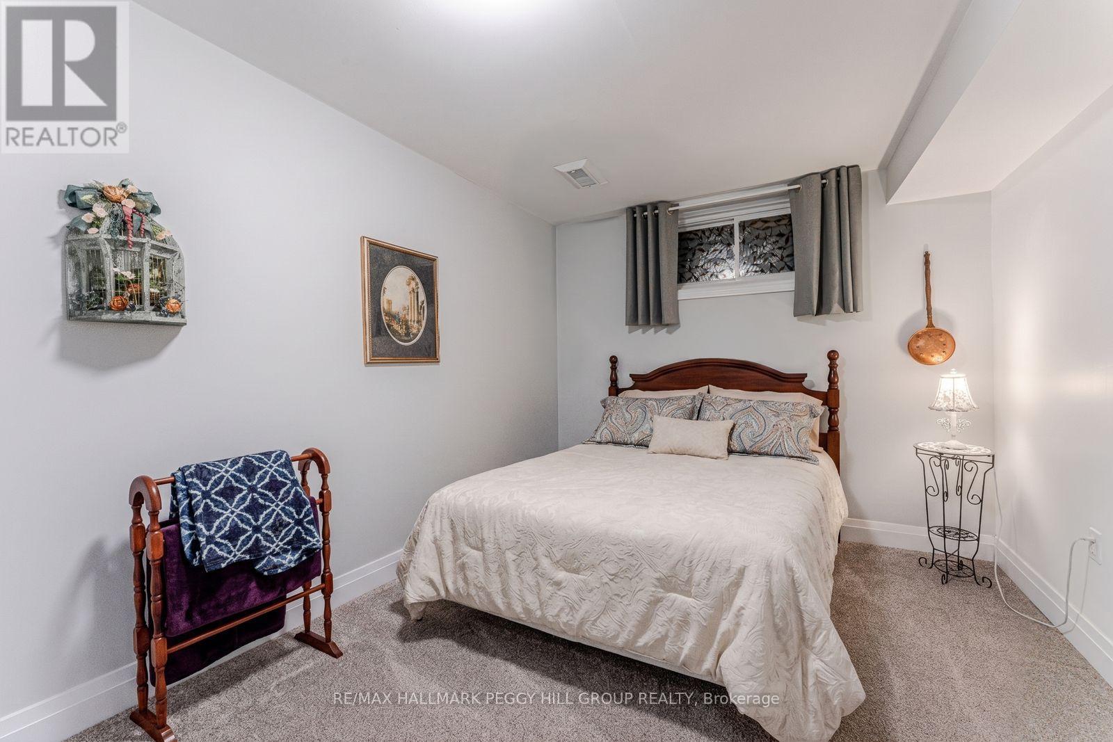 132 Benson Drive, Barrie, Ontario  L4N 7Y3 - Photo 11 - S13032282