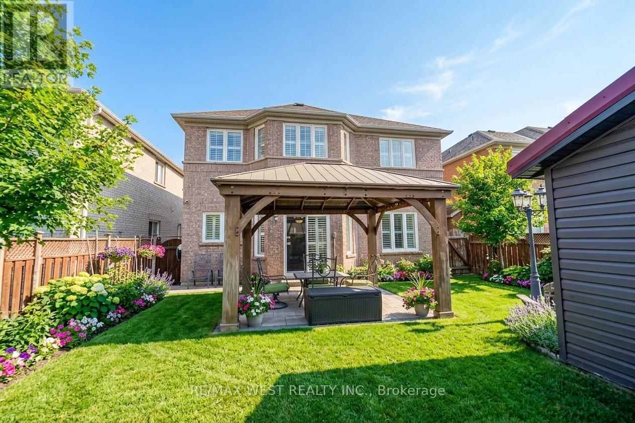 38 Bottlebrush Drive, Brampton, Ontario  L6R 2Z5 - Photo 20 - W12767610