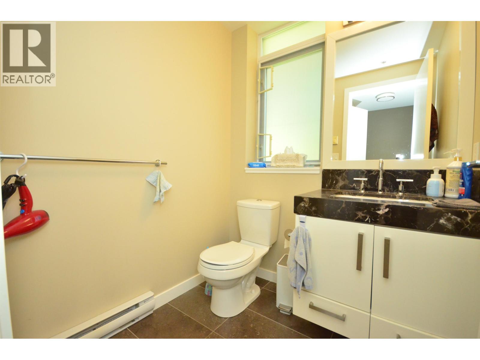 6198 Wilson Avenue, Burnaby, British Columbia  V5H 2R8 - Photo 5 - R3113028