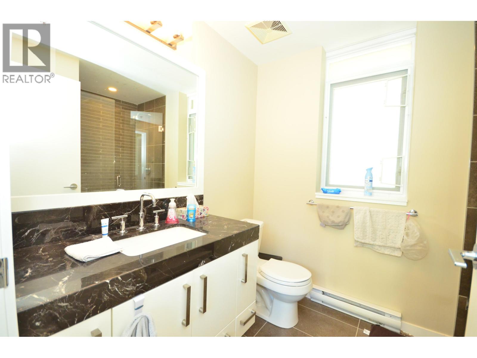 6198 Wilson Avenue, Burnaby, British Columbia  V5H 2R8 - Photo 7 - R3113028
