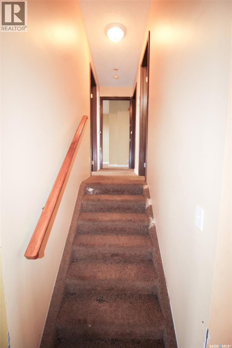 504 3rd Avenue E, Frontier, Saskatchewan  S0N 0W0 - Photo 12 - SK034024