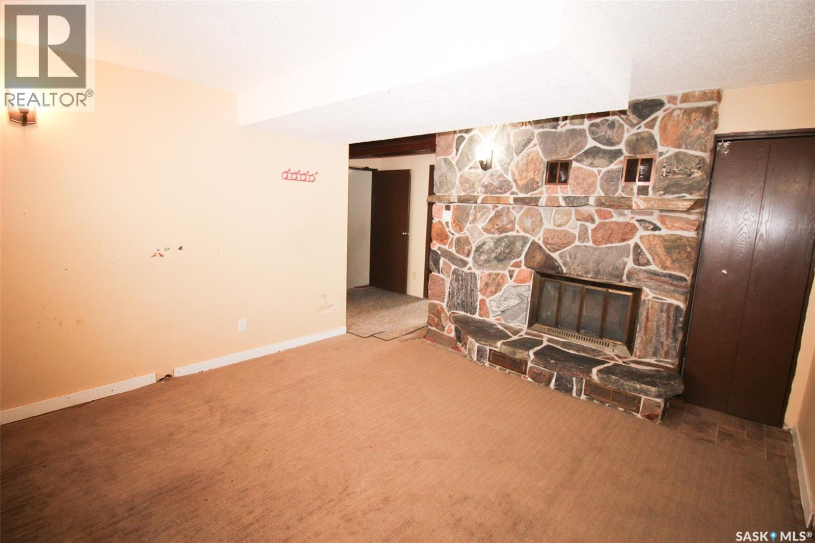 504 3rd Avenue E, Frontier, Saskatchewan  S0N 0W0 - Photo 25 - SK034024