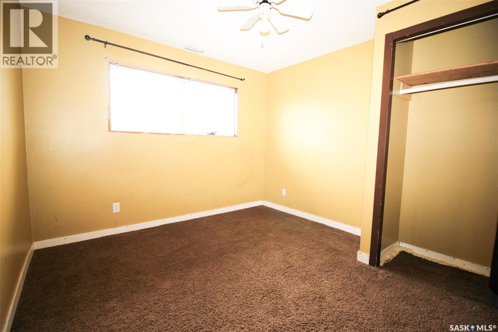 504 3rd Avenue E, Frontier, Saskatchewan  S0N 0W0 - Photo 26 - SK034024