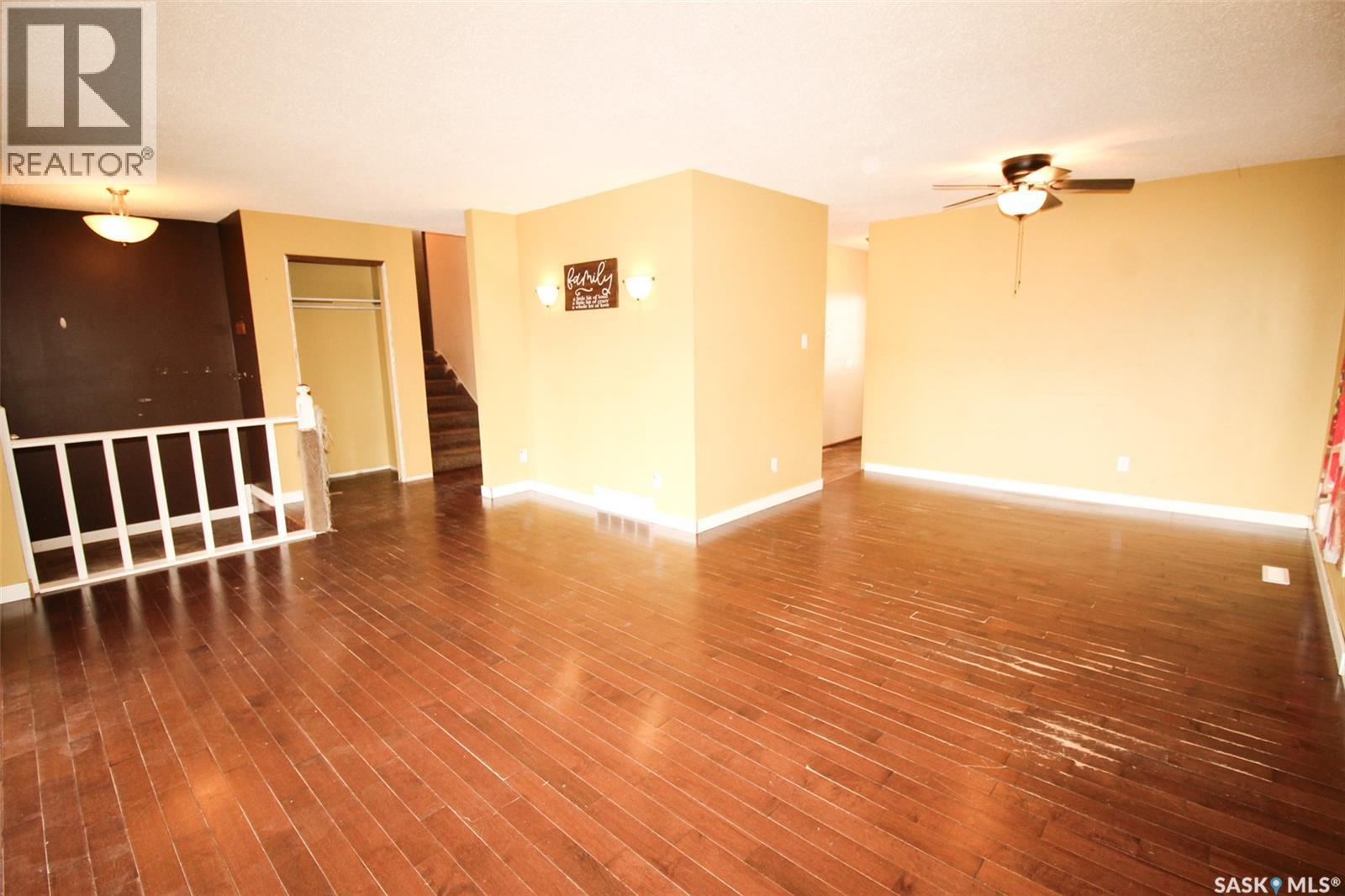 504 3rd Avenue E, Frontier, Saskatchewan  S0N 0W0 - Photo 5 - SK034024