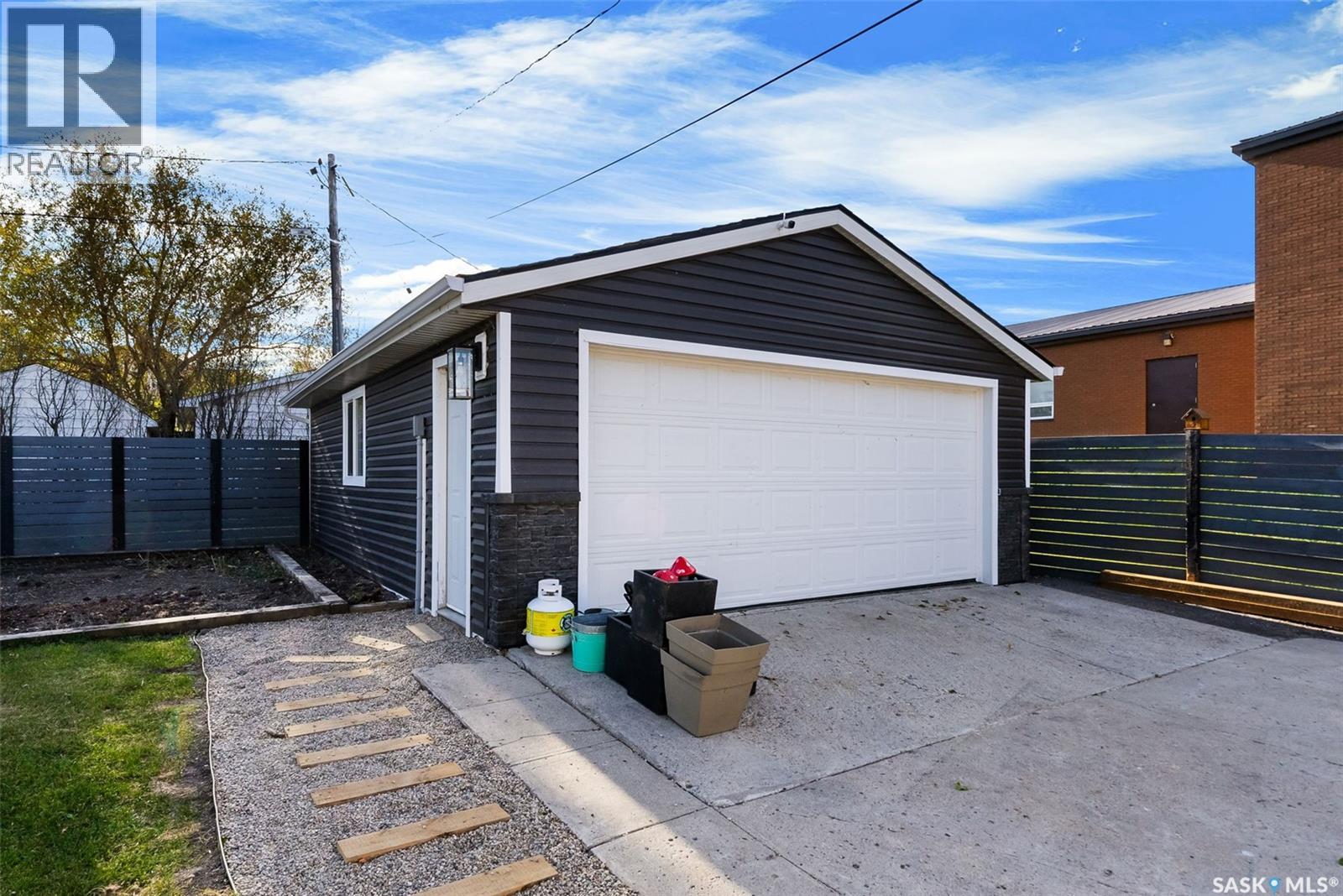 421 2nd Avenue, Odessa, Saskatchewan  S0G 3S0 - Photo 31 - SK034019