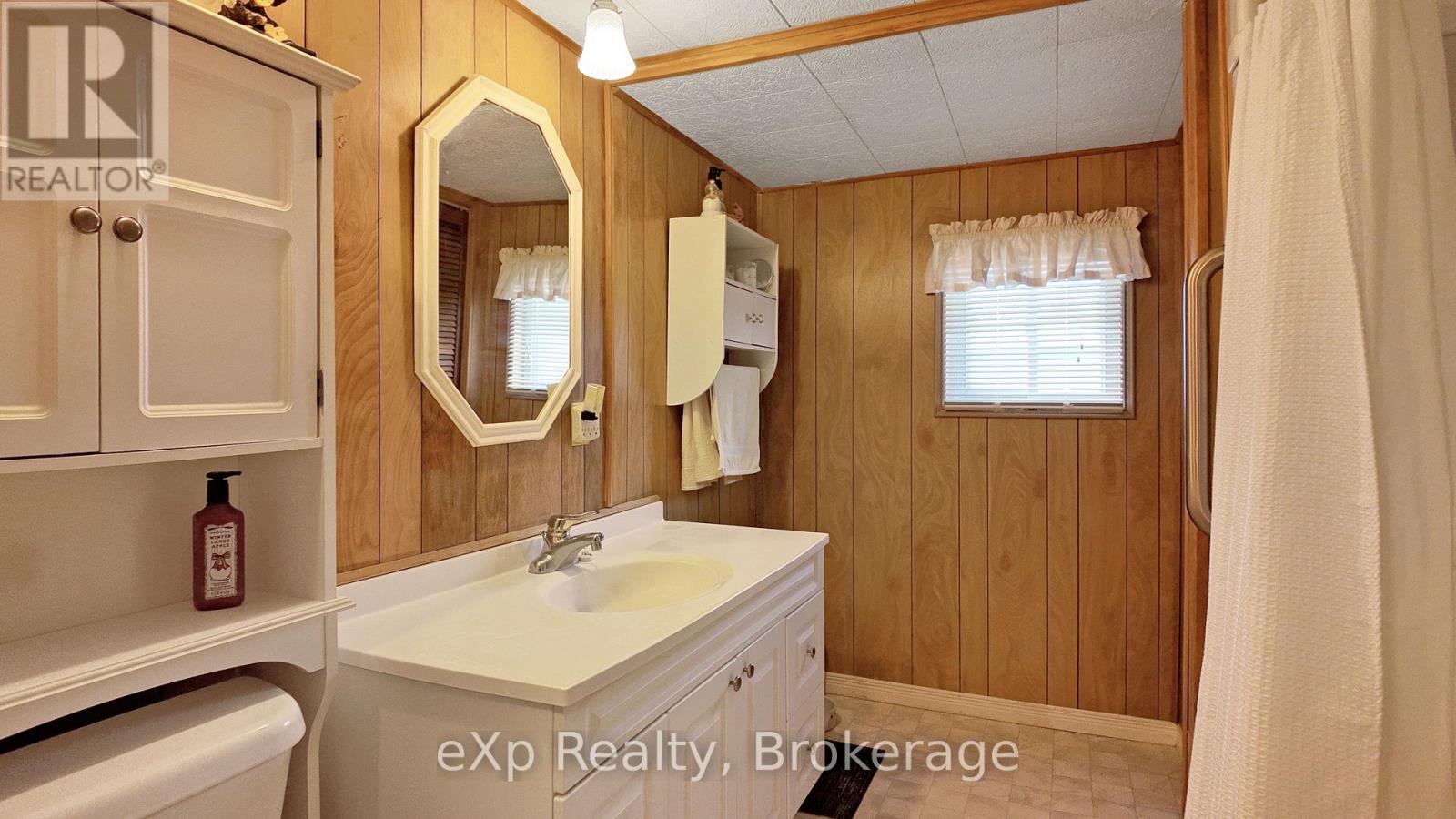 9 Dove Road, Brockton, Ontario  N0G 2V0 - Photo 17 - X12954524