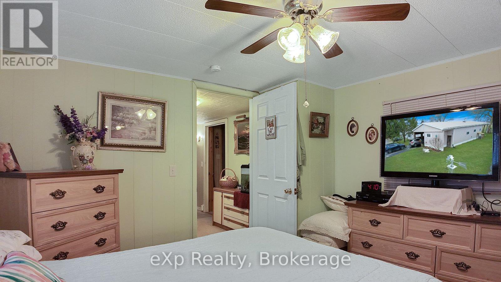 9 Dove Road, Brockton, Ontario  N0G 2V0 - Photo 14 - X12954524