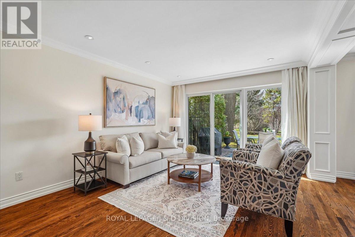 8 Crimson Millway, Toronto, Ontario  M2L 1T6 - Photo 16 - C13048150