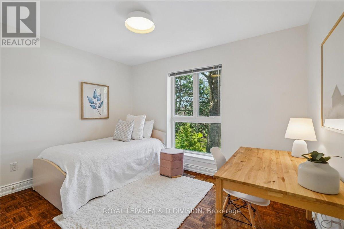 8 Crimson Millway, Toronto, Ontario  M2L 1T6 - Photo 27 - C13048150