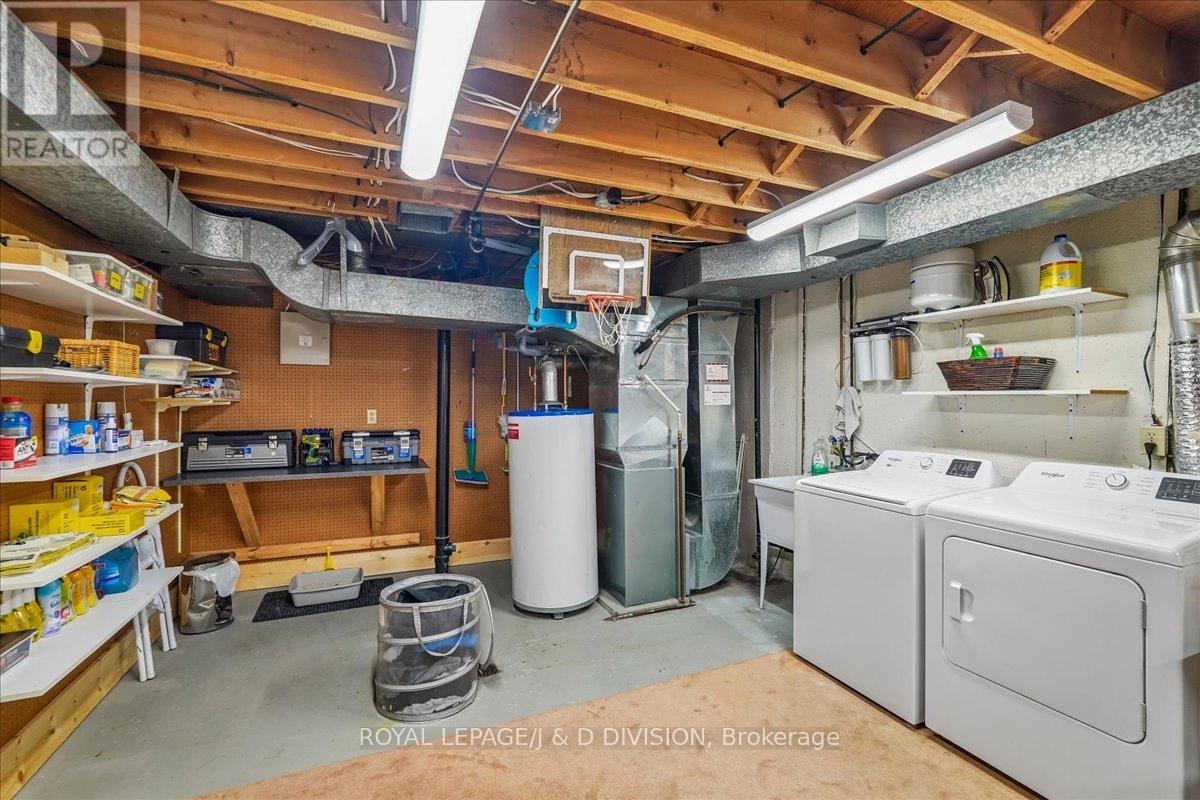 8 Crimson Millway, Toronto, Ontario  M2L 1T6 - Photo 34 - C13048150