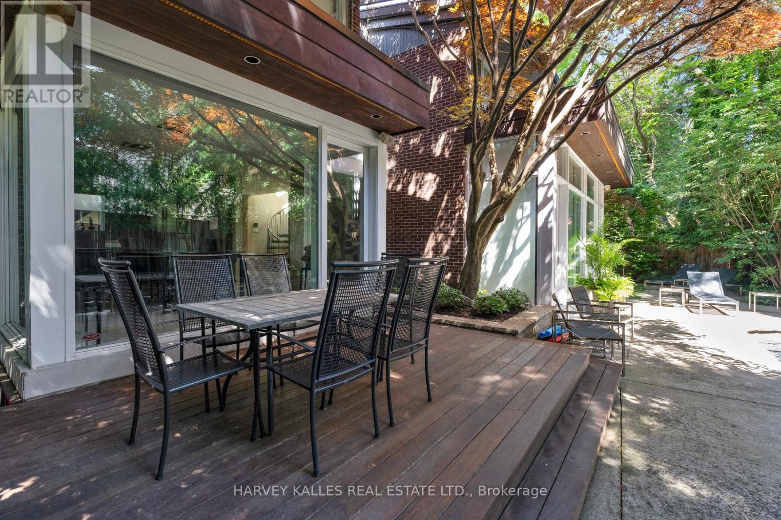 5 Cosmic Drive, Toronto, Ontario  M3B 3L5 - Photo 10 - C13048168