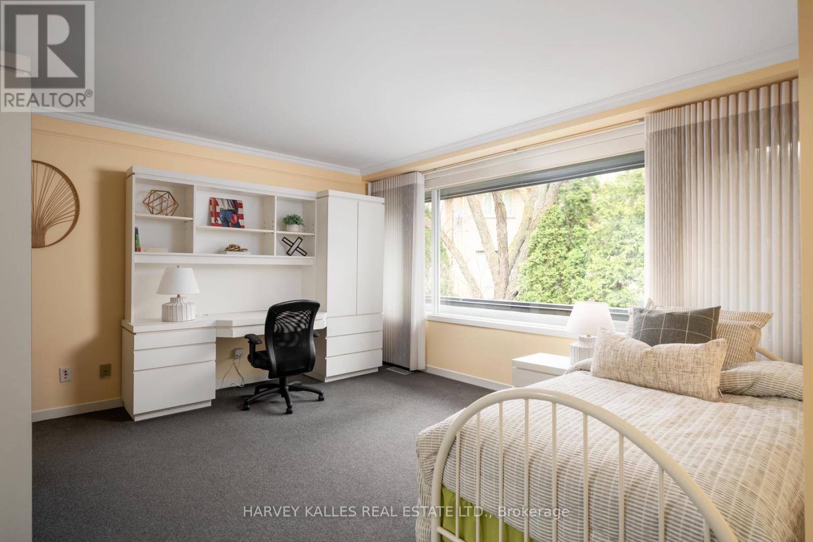 5 Cosmic Drive, Toronto, Ontario  M3B 3L5 - Photo 18 - C13048168