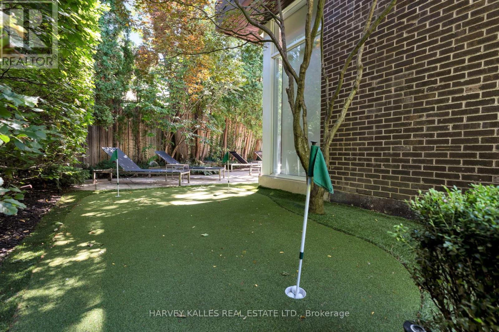 5 Cosmic Drive, Toronto, Ontario  M3B 3L5 - Photo 23 - C13048168