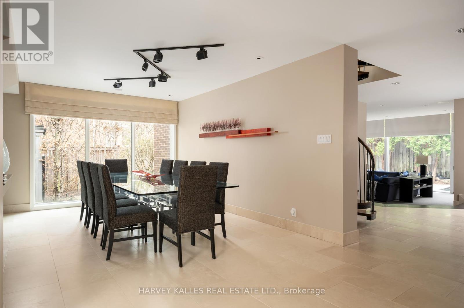 5 Cosmic Drive, Toronto, Ontario  M3B 3L5 - Photo 6 - C13048168