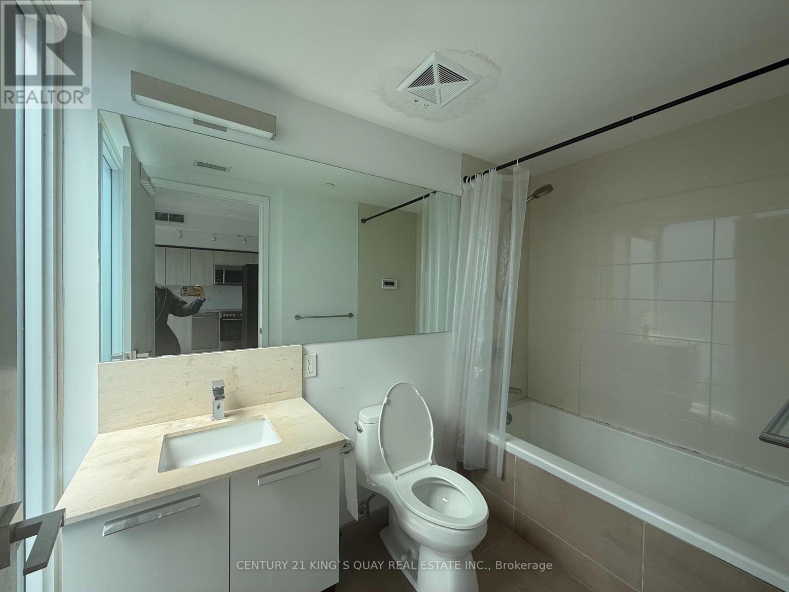 3501 - 28 Wellesley Street E, Toronto, Ontario  M4Y 0C4 - Photo 10 - C13048186