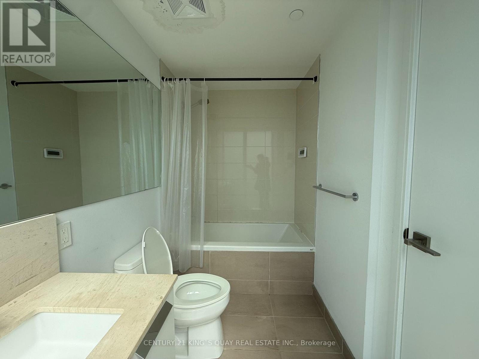 3501 - 28 Wellesley Street E, Toronto, Ontario  M4Y 0C4 - Photo 11 - C13048186