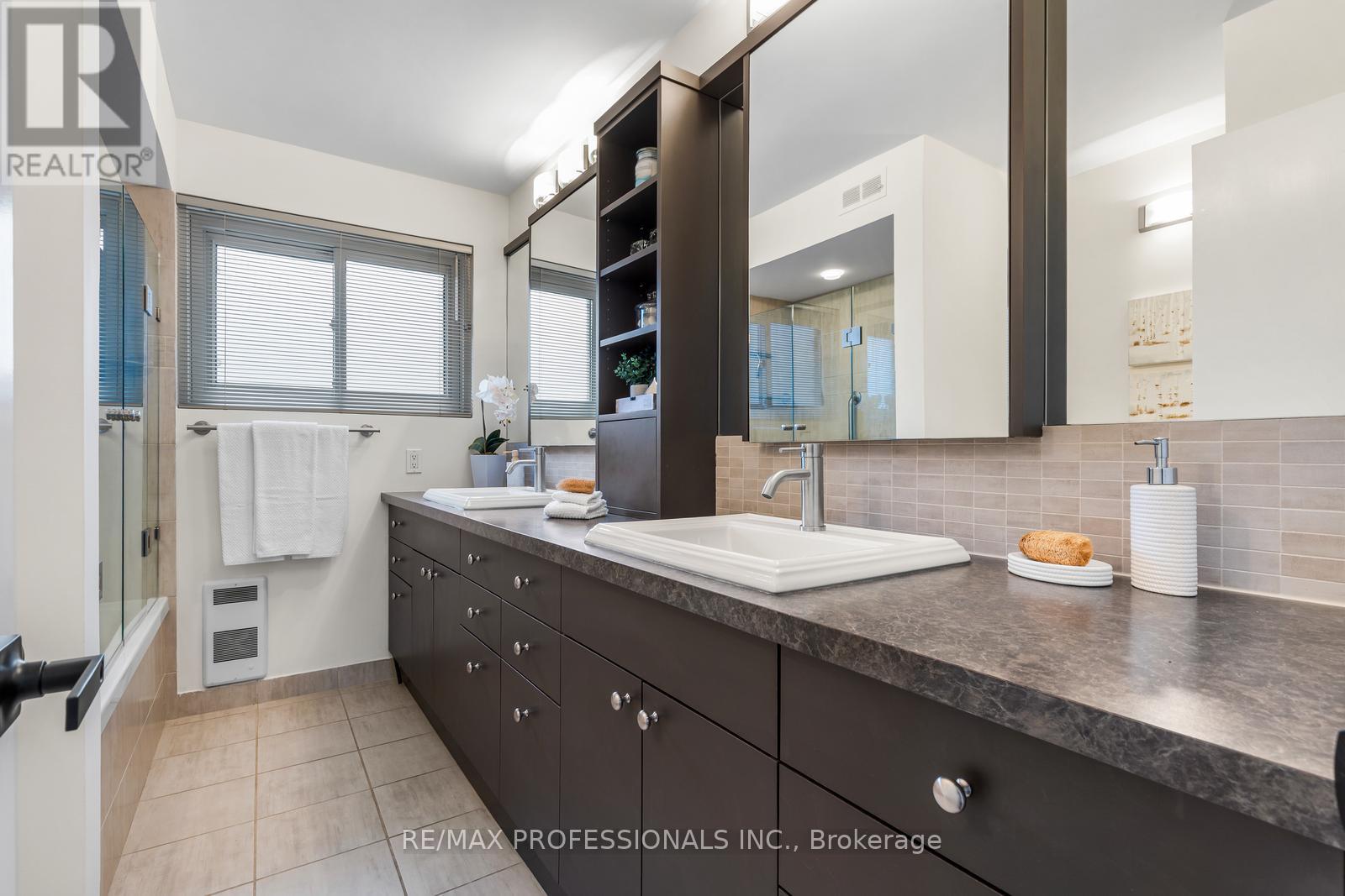 47 Apollo Drive, Toronto, Ontario  M3B 2G9 - Photo 34 - C13048202